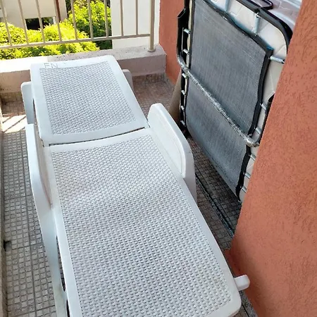 Sunny Warm Quite Studio 42m2 Aquapark شقة *